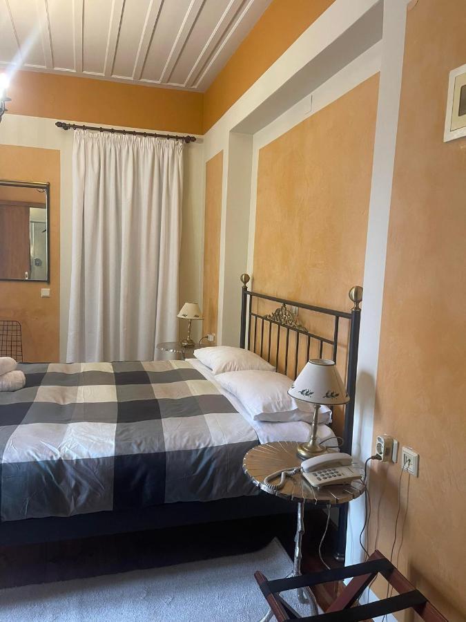 Pension Isabo Nauplion Buitenkant foto